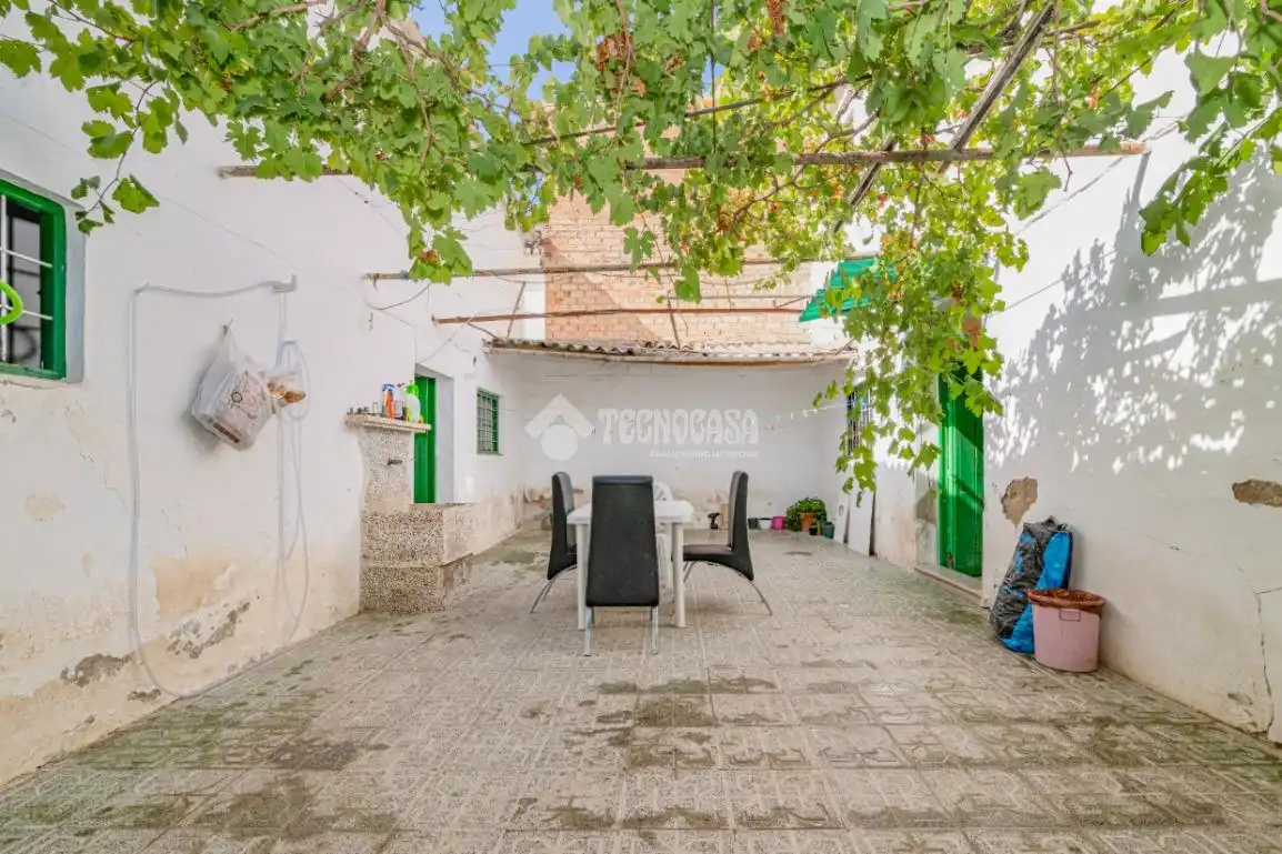 Terrace of Houses for sale in Loja