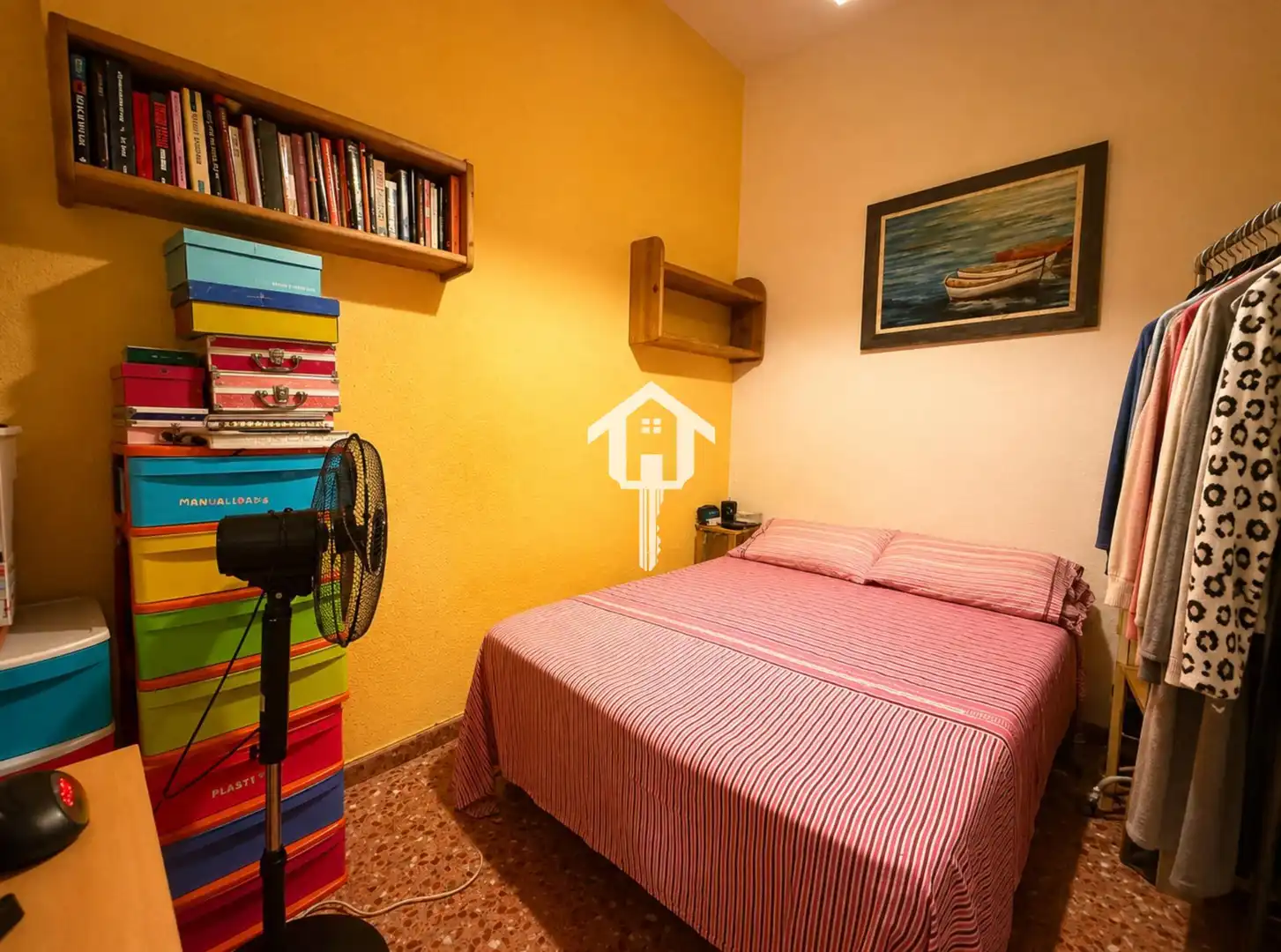 Habitación de Casa adosada en venta en Alicante / Alacant