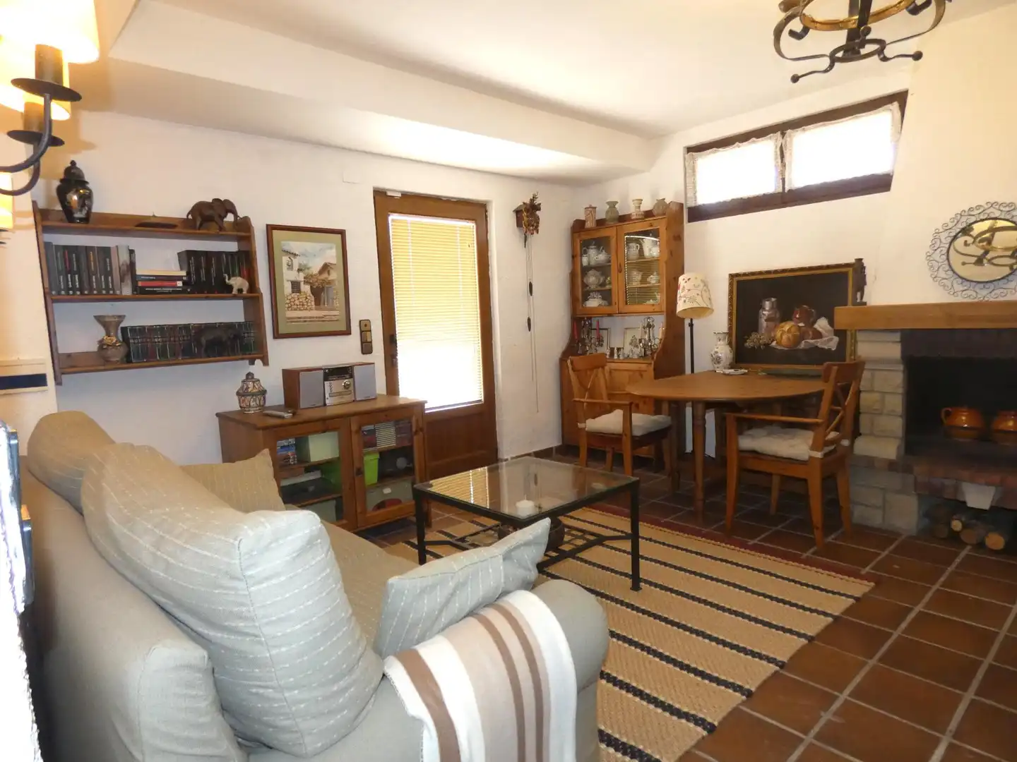Sala d'estar de Casa o xalet en venda en Utebo amb Aire condicionat, Calefacció i Jardí privat