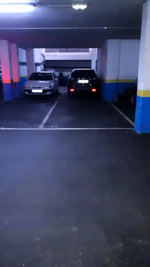 Parkplatz mit Aufzug zum Verkauf in Calle Hernán Cortés 1, imagen 4