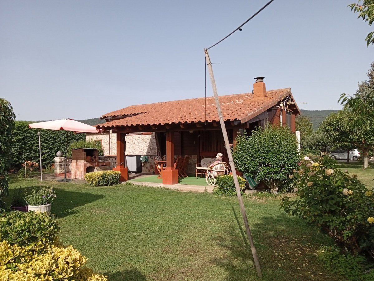Country house for sale in Santurdejo