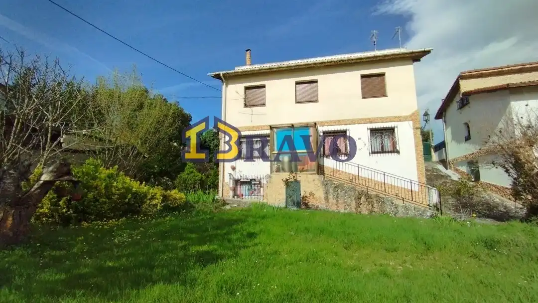 Casa o xalet en venda en Valle de Tobalina amb Calefacció, Jardí privat i Moblat