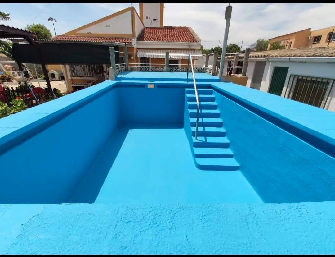 Piscina de Casa o xalet en venda en Picassent amb Jardí privat, Terrassa i Piscina