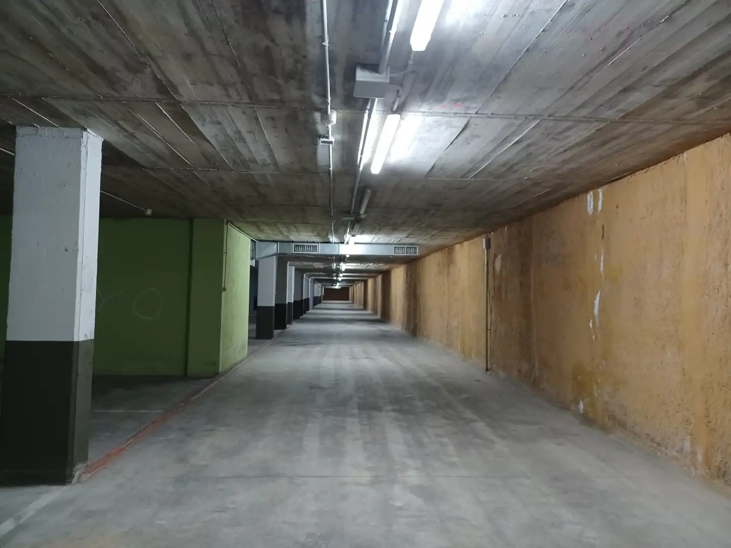 Garaje de alquiler en Sarrià de Ter