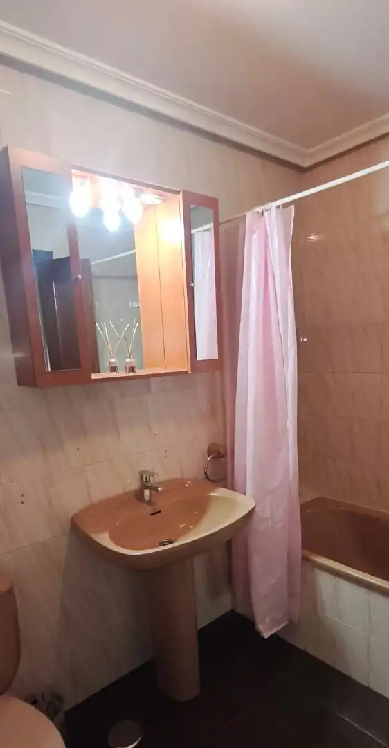 Bany de Pis en venda en Puertollano amb Aire condicionat, Calefacció i Terrassa