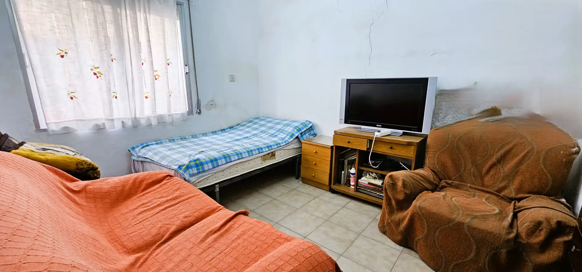 Sala de estar de Casa adosada en venta en Totana con Terraza, Trastero y Amueblado