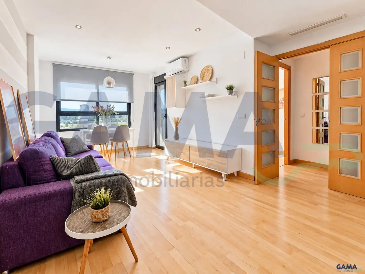 Wohnung zur Miete in REQUENA, Sants Patrons