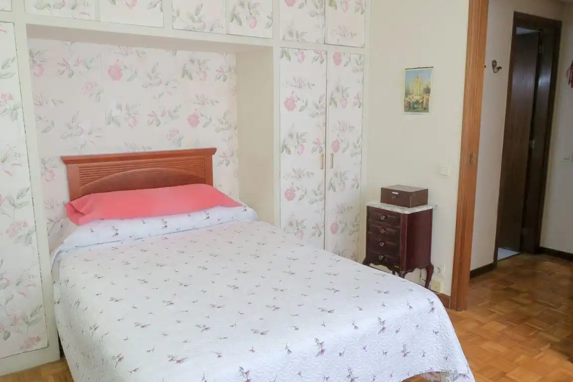 Bedroom of Flat for sale in  Pamplona / Iruña  with Heating and Parquet flooring