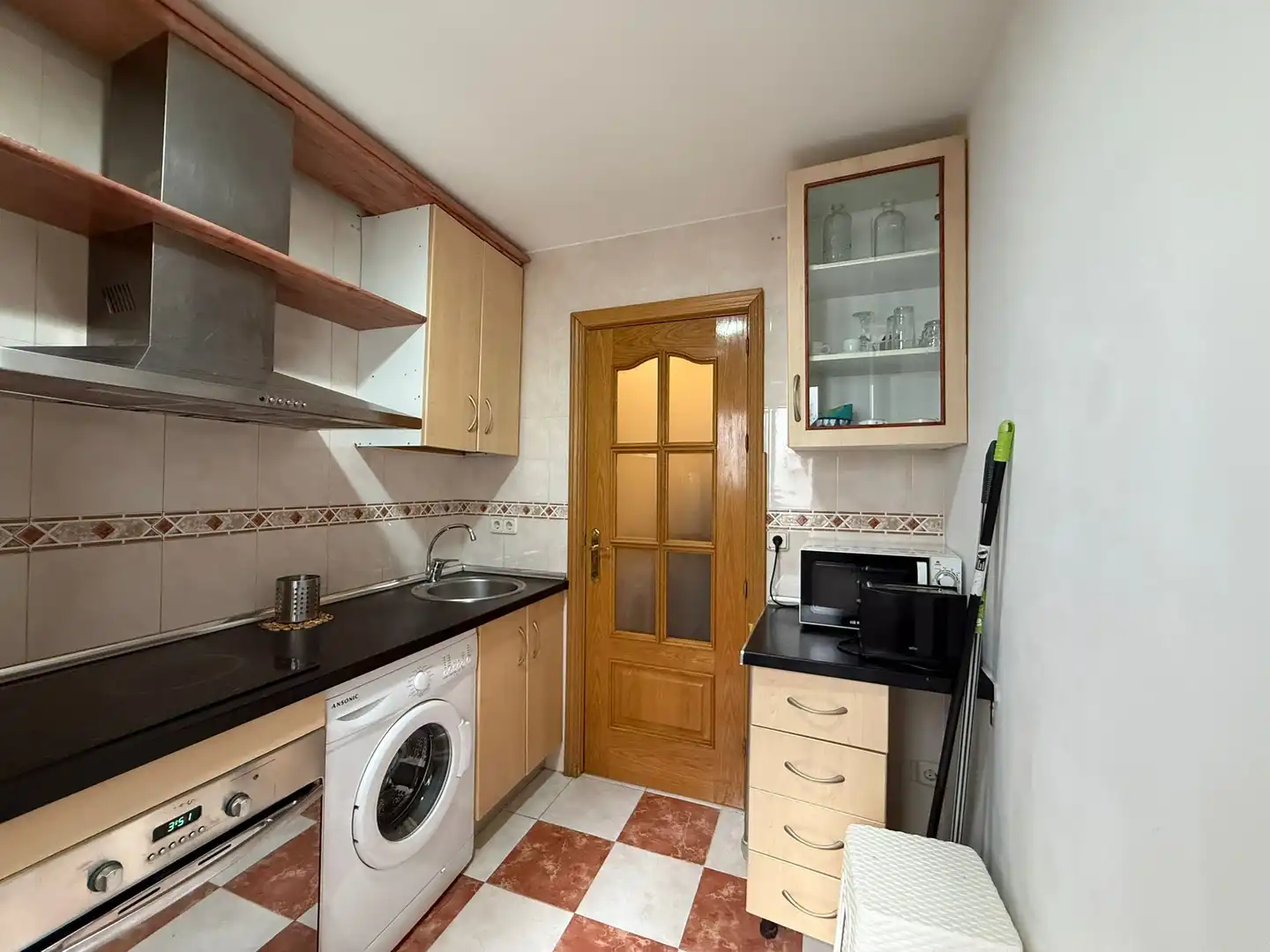 Kitchen of Study for rent in Madrid  with Air Conditioner, Heating and Balcony