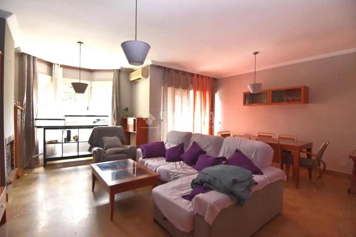 Sala d'estar de Casa adosada en venda en Villaviciosa de Odón