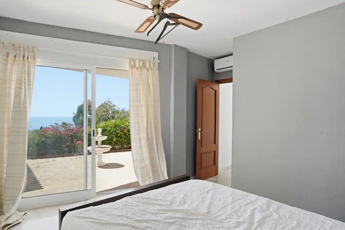 Villa con piscina in vendita a Arroyo de la Miel, imagen 36