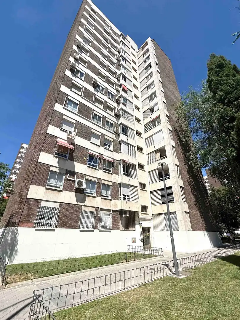 Vista exterior de Piso en venta en Madrid con Aire acondicionado, Calefacción y Terraza