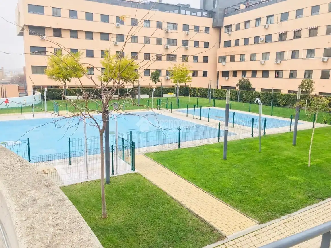Piscina de Piso en venta en Valdemoro con Aire acondicionado, Calefacción y Piscina comunitaria