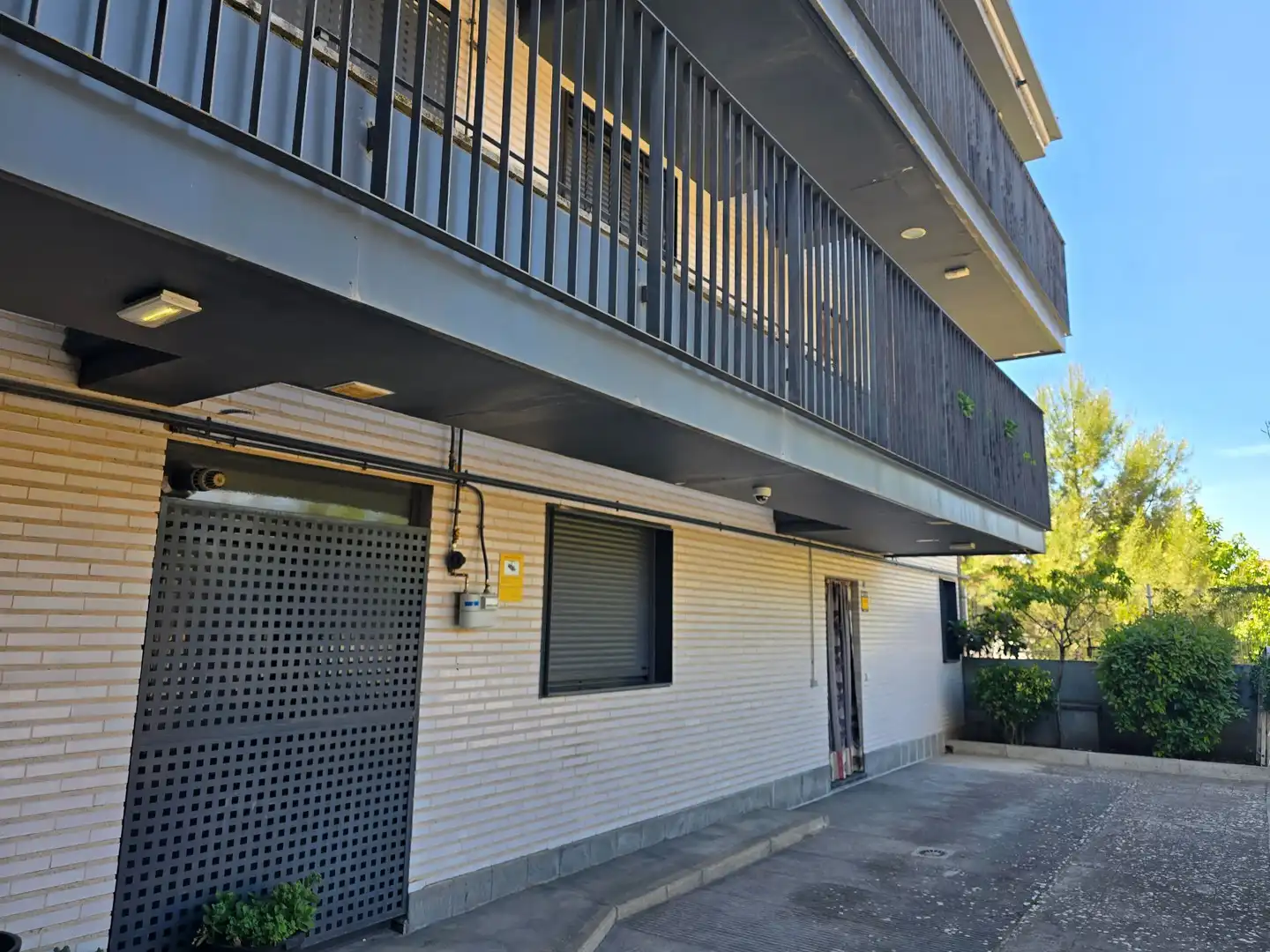 Vista exterior de Piso en venta en Mondéjar con Calefacción