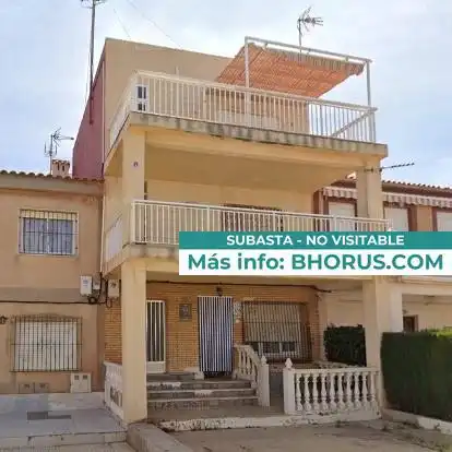 Piso en venta en ISIDORO MAIQUEZ-LOS NIETO 8