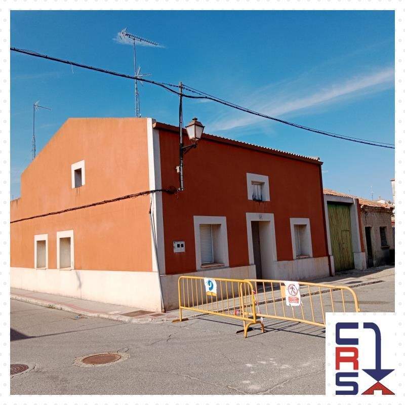 Exterior view of House or chalet for sale in Pedrajas de San Esteban  with Terrace and Storage room
