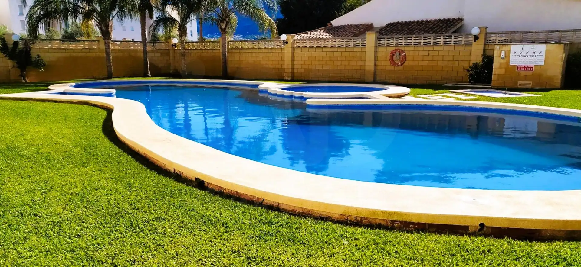 Schwimmbecken von Wohnung zum Verkauf in Dénia mit Terrasse und Schwimmbad