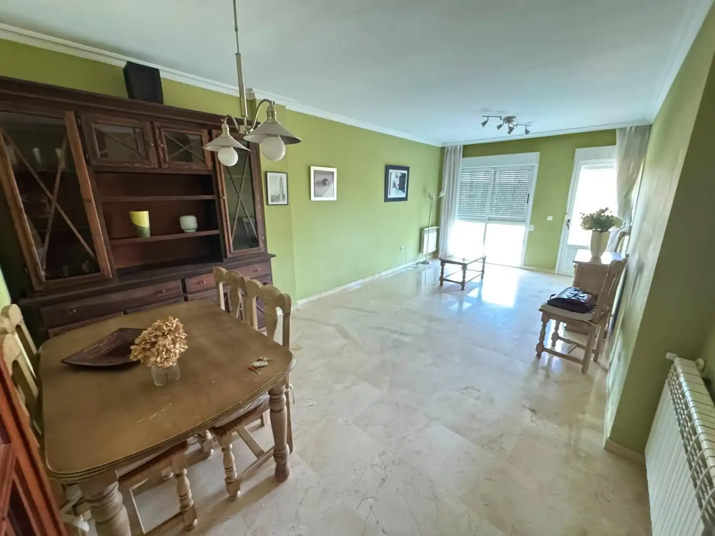 Sala de estar de Piso de alquiler en Cáceres con Calefacción, Terraza y Amueblado