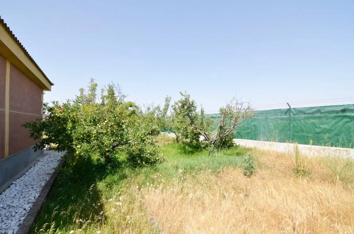Casa o xalet en venda en Calvarrasa de Abajo amb Terrassa, Piscina i Moblat