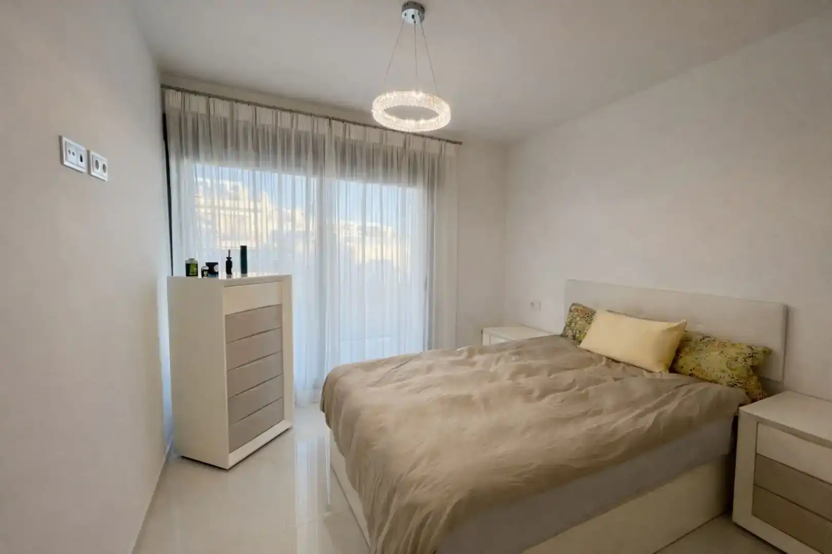 Schlafzimmer von Einfamilien-Reihenhaus zum Verkauf in Orihuela mit Schwimmbad