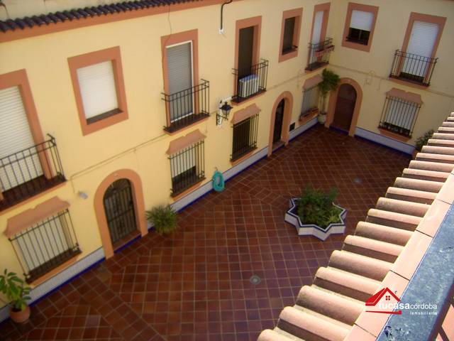 Casa-chalet en Venta en La Victoria