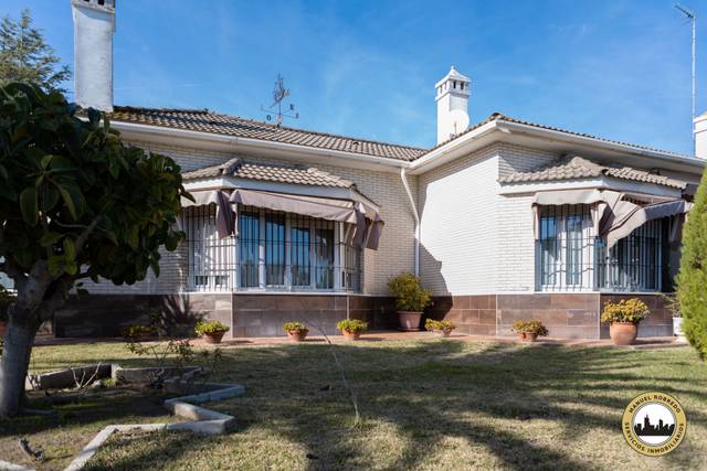 Casa-chalet en Venta en Avenida la Magnolia, 7 en Montealto