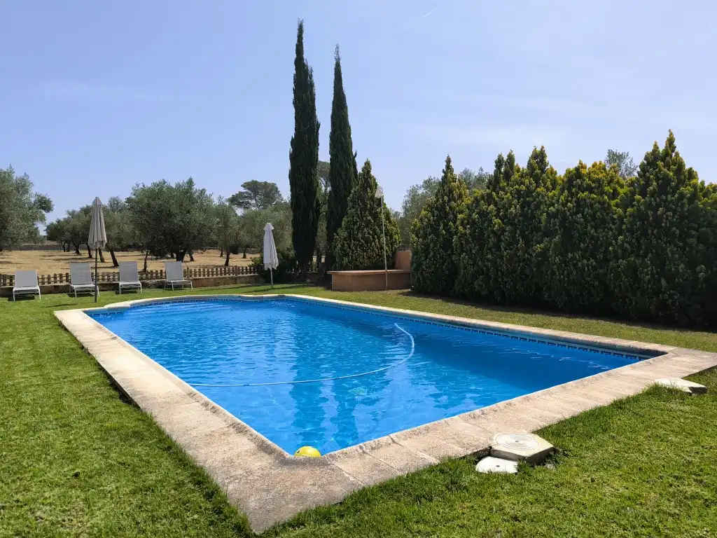 Casa rústica con piscina en venta en Llubí, imagen 2