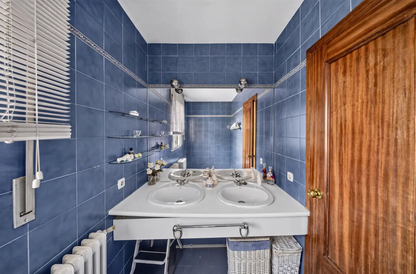 Badezimmer von Haus oder Chalet zum Verkauf in Torrelodones mit Heizung, Privatgarten und Parkett