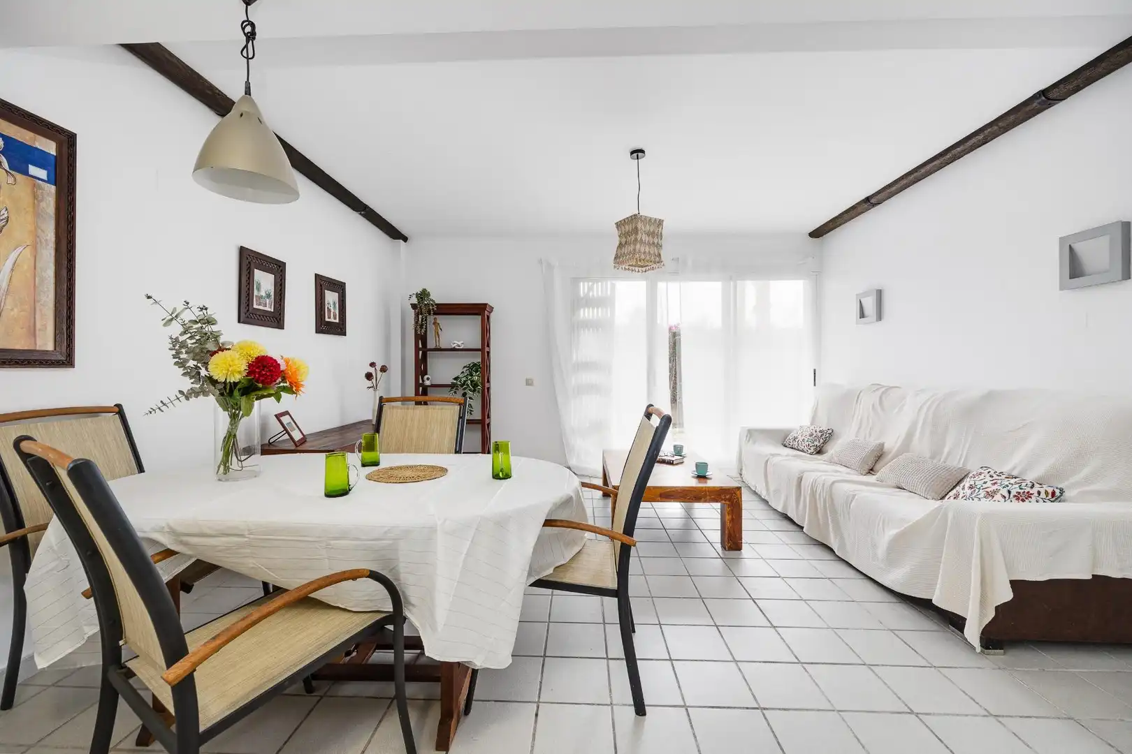 Sala d'estar de Planta baixa en venda en Orihuela amb Jardí privat, Terrassa i Piscina comunitària