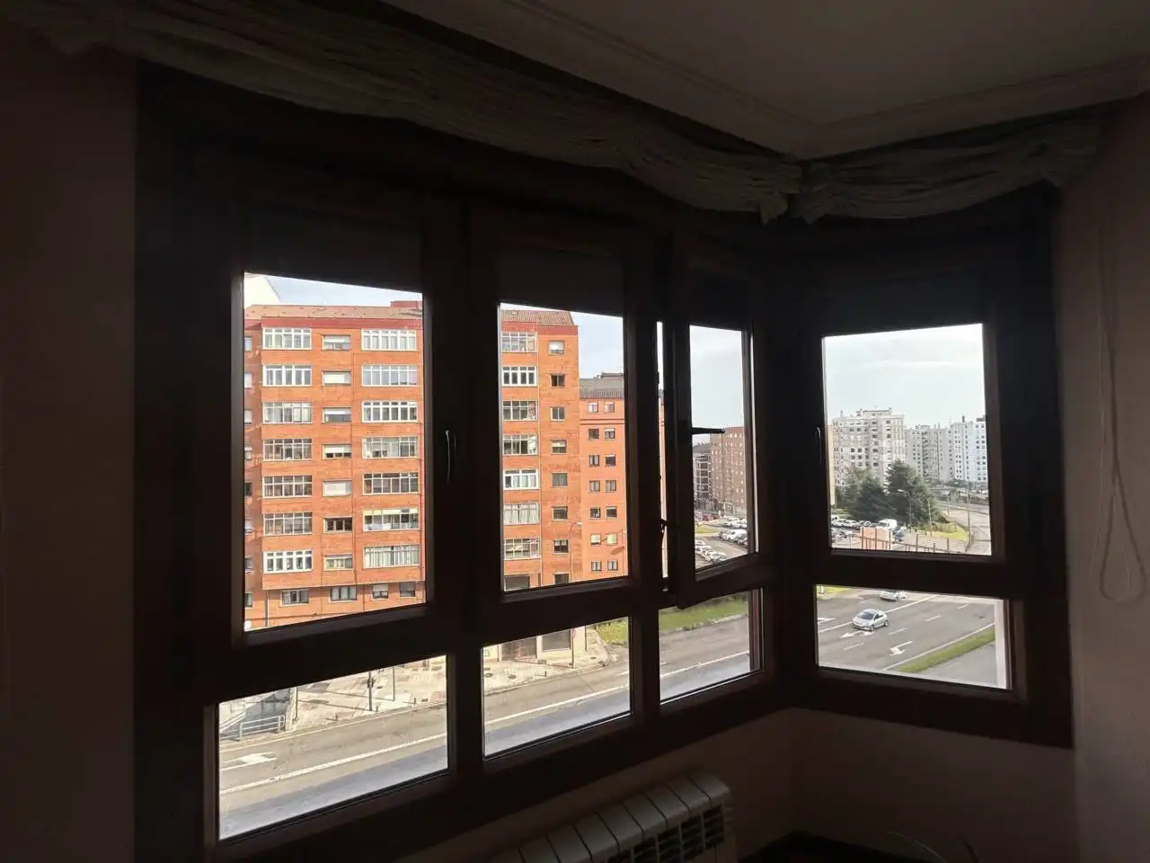 Habitación de Piso en venta en Oviedo  con Calefacción, Parquet y Trastero