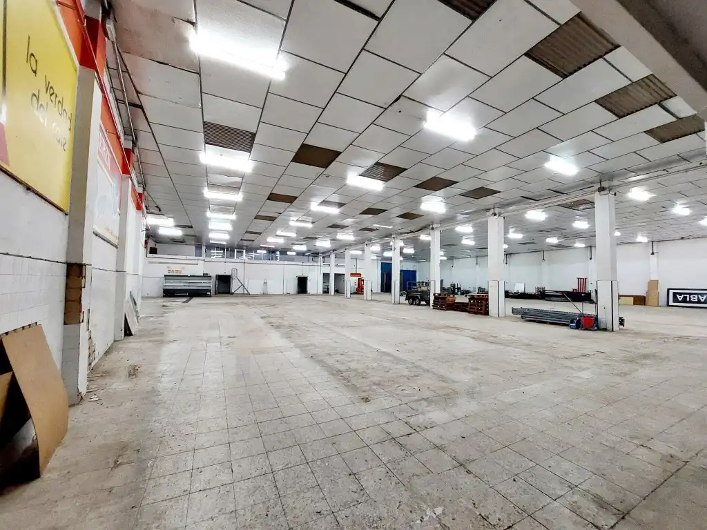 Fabrikhallen zum Verkauf in Badajoz