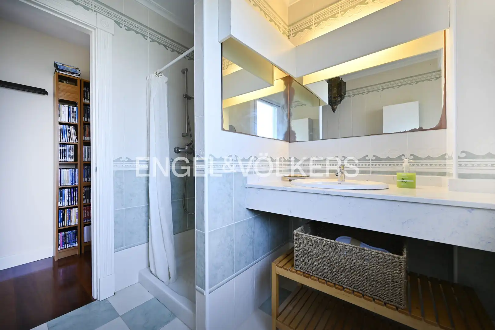 Bathroom of Houses for sale in San Vicente de la Barquera  with Heating and Private garden