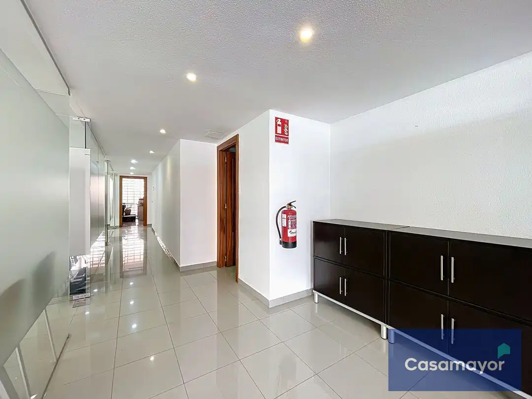 Oficina con ascensor en venta en Avenida Alfonso El Sabio, imagen 14