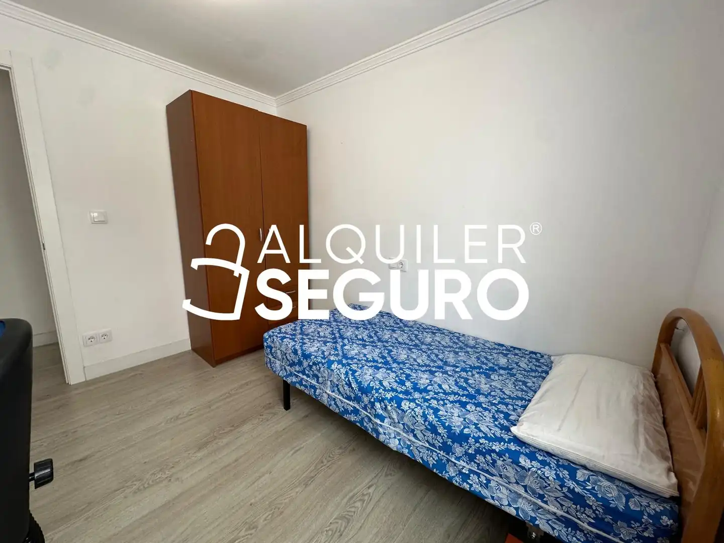Bedroom of Flat for rent in Torrent  with Air Conditioner, Terrace and Furnished