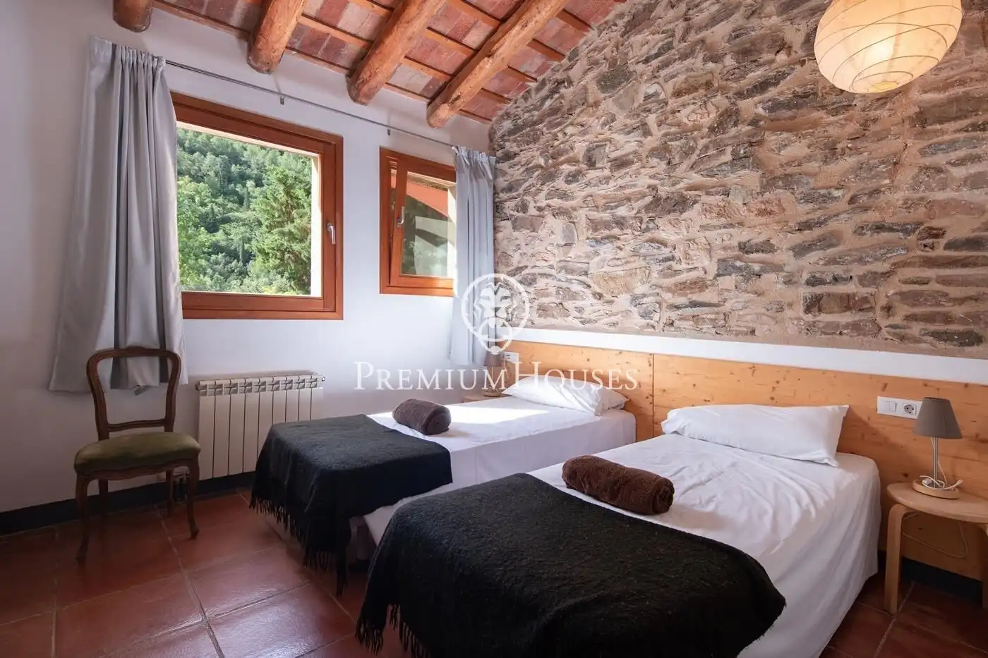 Dormitori de Finca rústica en venda en Alcover amb Calefacció, Jardí privat i Terrassa