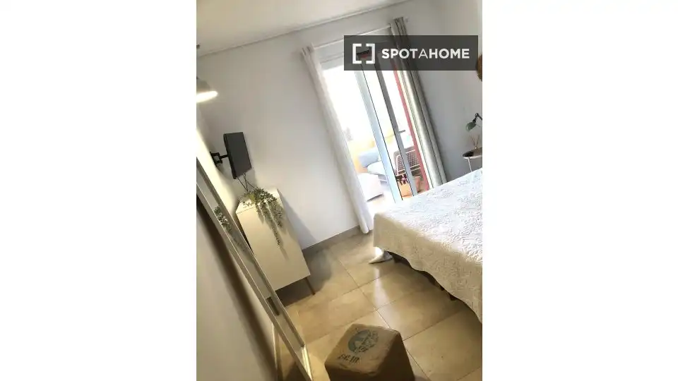 Room in S'Estanyol
