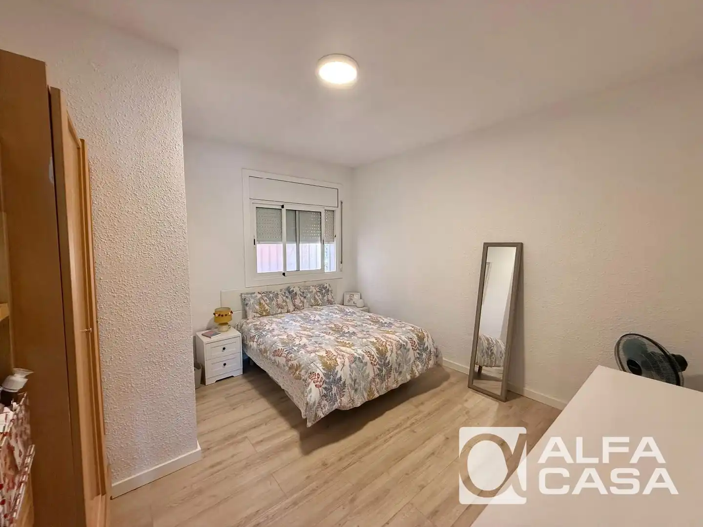 Schlafzimmer von Wohnung zum Verkauf in Lloret de Mar mit Parkett, Terrasse und Ofen