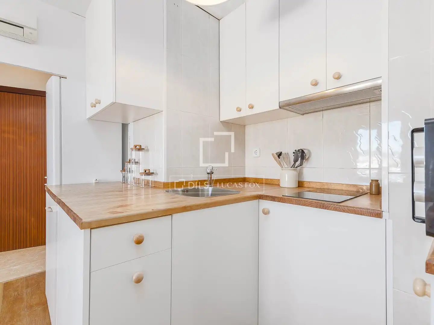 Cocina de Piso en venta en Barcelona con Aire acondicionado, Calefacción y Trastero