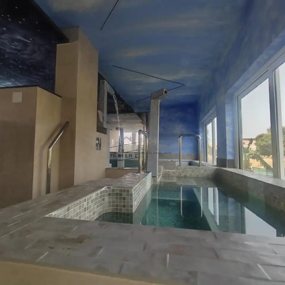 Schwimmbecken von Wohnung zum Verkauf in Finestrat