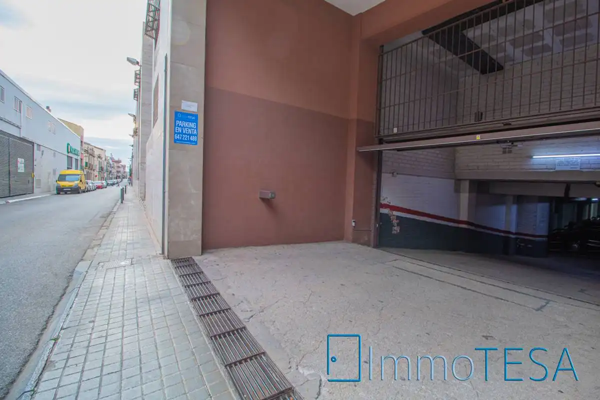 Parking for sale in Centre - Sant Oleguer, imagen 6