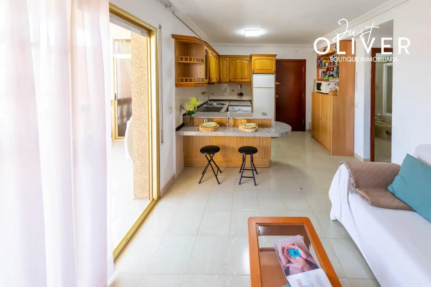 Cuina de Apartament en venda en Vila-seca amb Terrassa, Moblat i Piscina comunitària