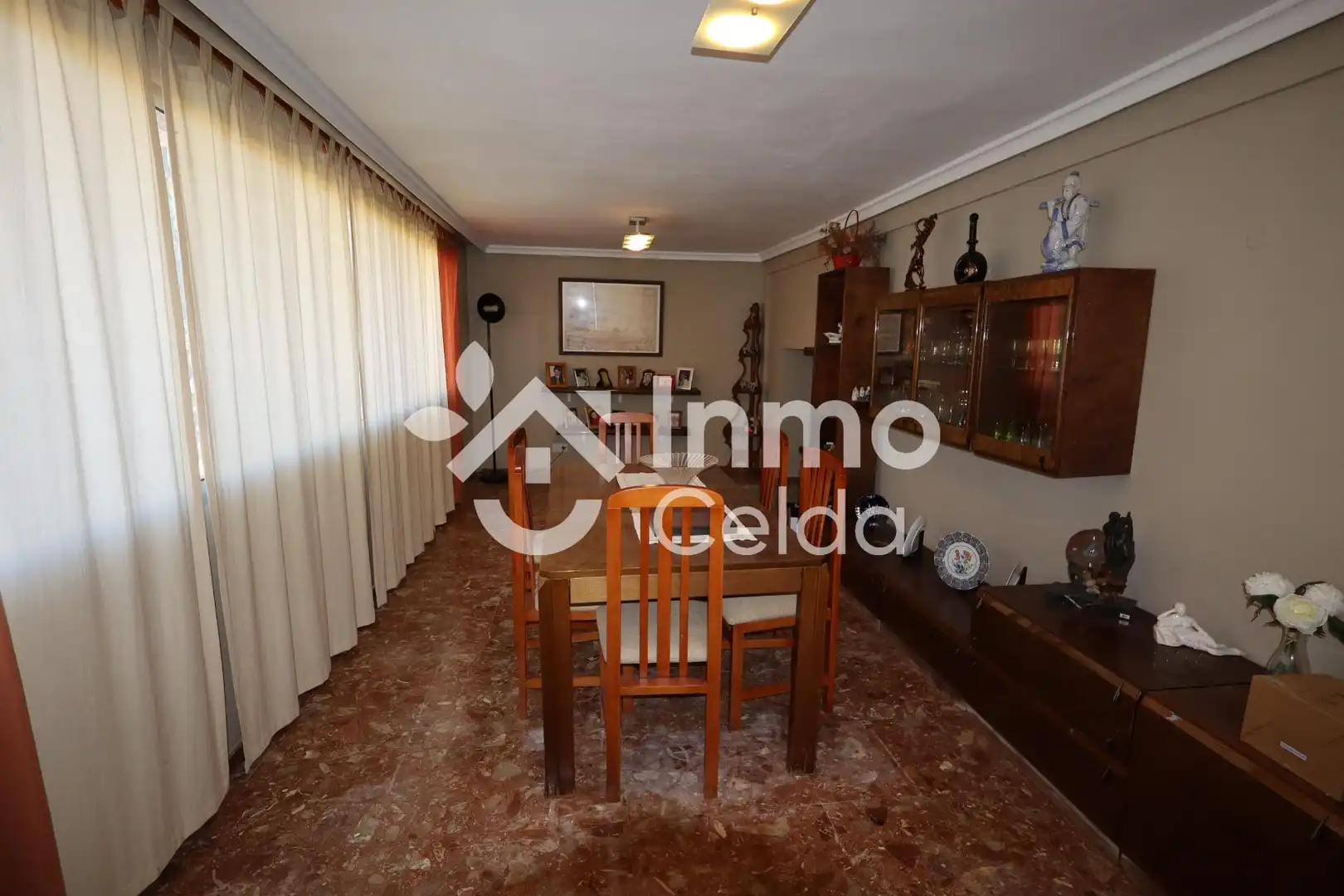 Sala de estar de Casa o chalet en venta en Chiva con Aire acondicionado, Calefacción y Jardín privado