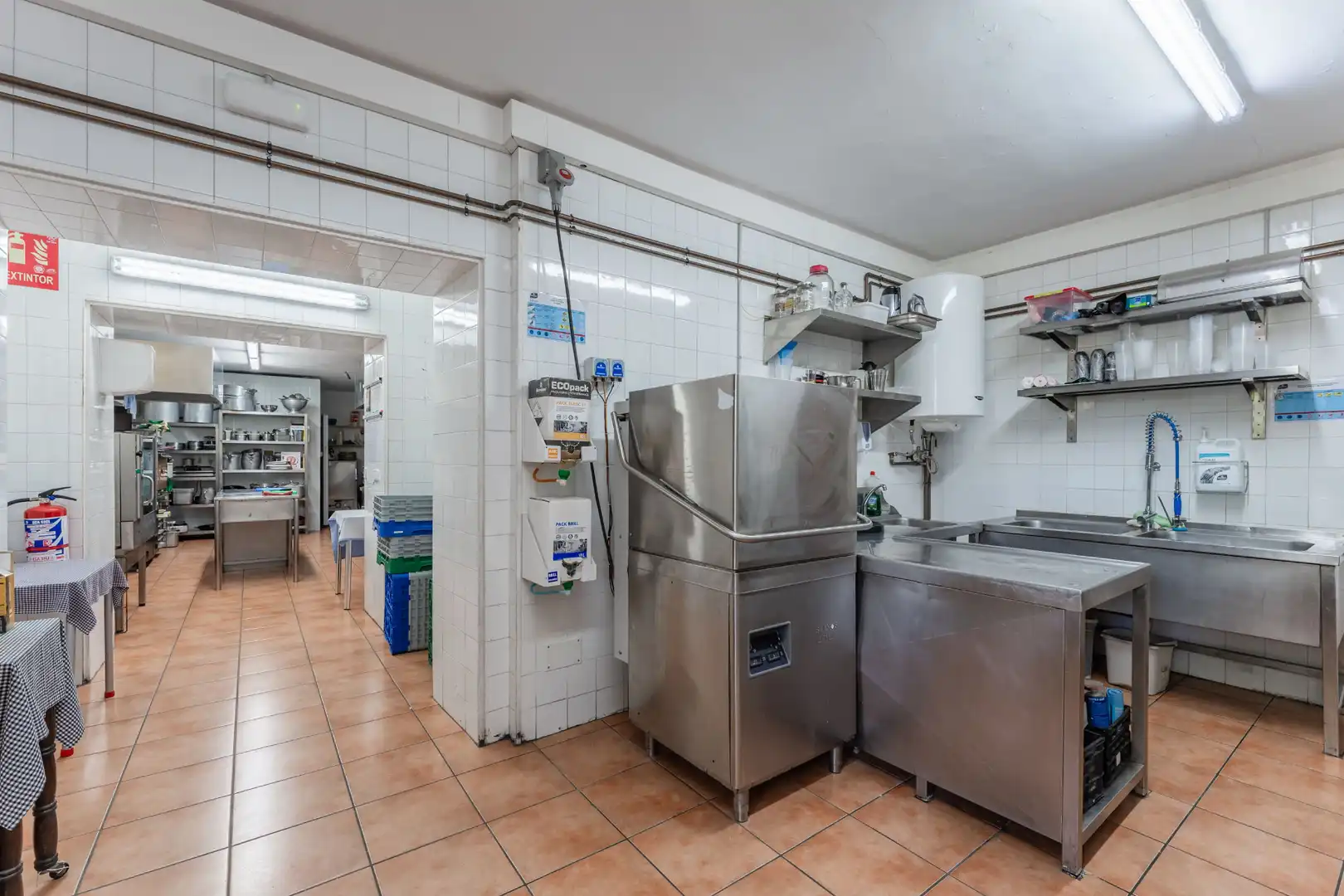 Cuina de Casa o xalet en venda en Bigues i Riells del Fai amb Aire condicionat, Calefacció i Jardí privat