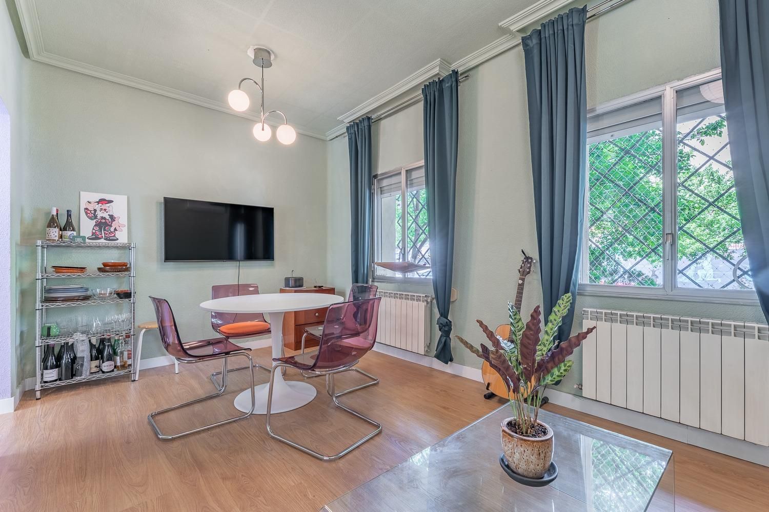 Dining room of Flat for sale in  Madrid Capital