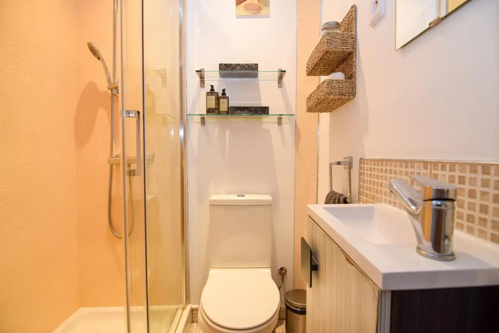 Badezimmer von Wohnungen zum Verkauf in Artà mit Klimaanlage, Heizung und Terrasse