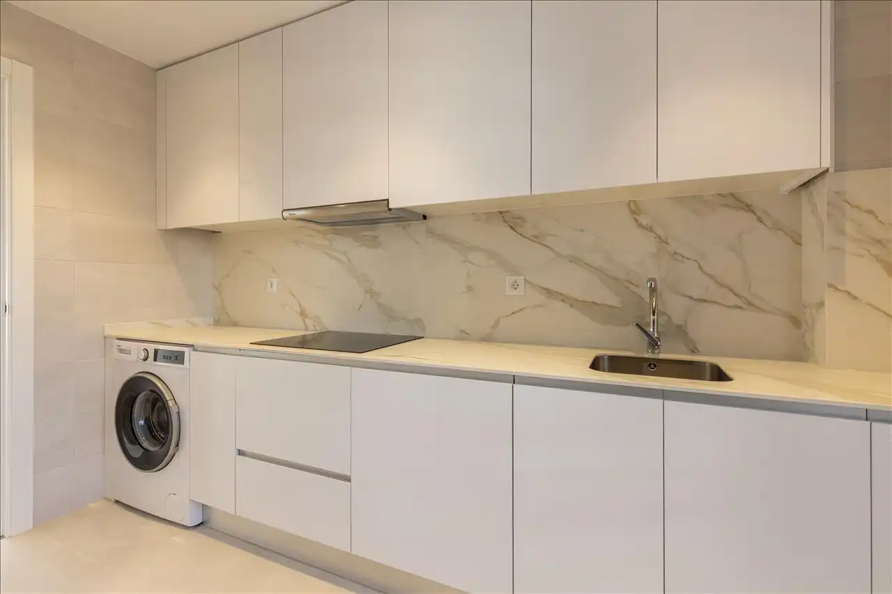 Kitchen of Flat for sale in Madrid  with Air Conditioner, Terrace and Furnished