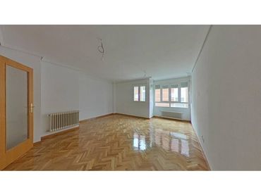 Piso con piscina en venta en Calle Pescara