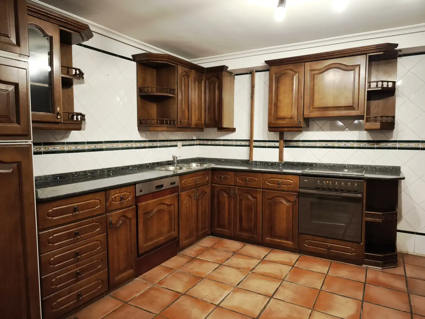 Cuina de Casa o xalet en venda en  Logroño amb Calefacció, Parquet i Terrassa