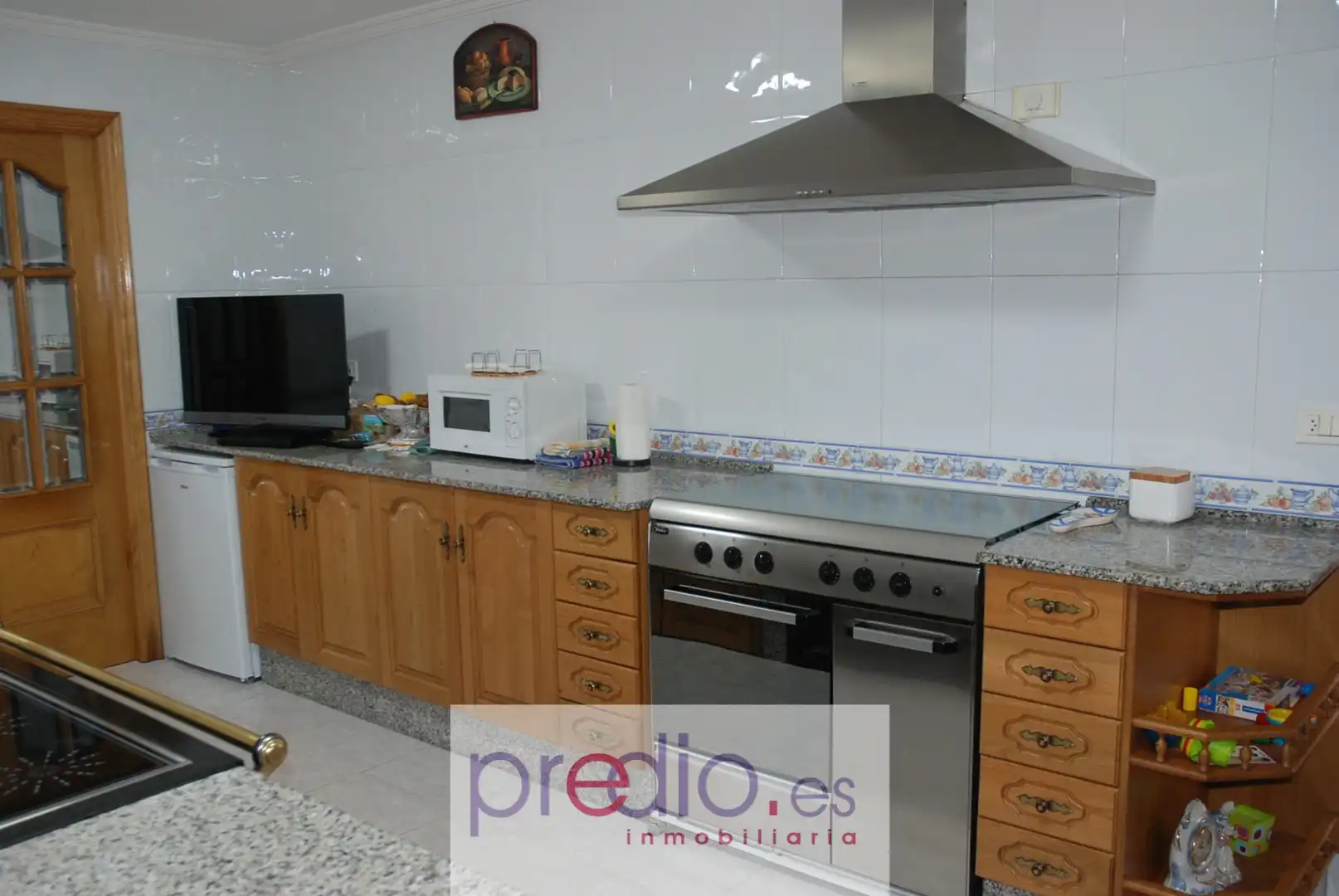 Cuina de Casa o xalet en venda en Friol amb Calefacció, Jardí privat i Parquet