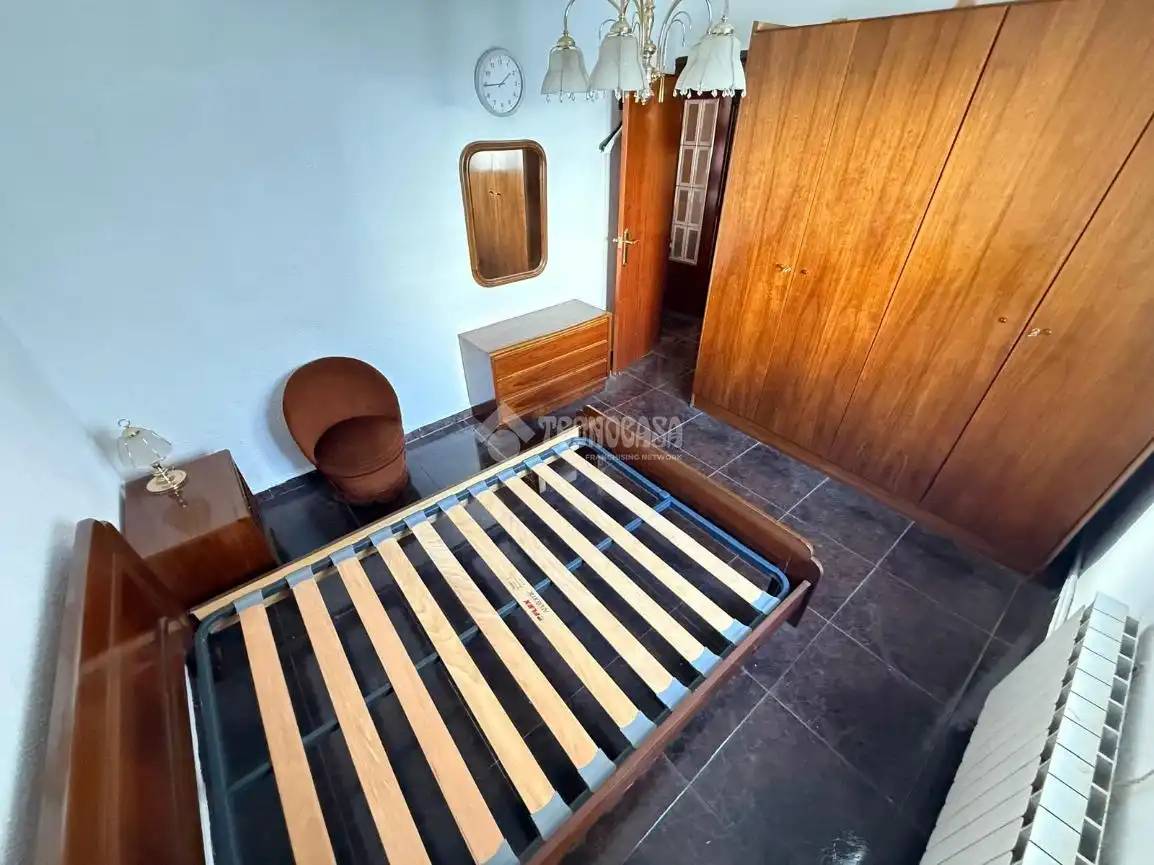 Bedroom of Flat for sale in Zaragoza  with Heating